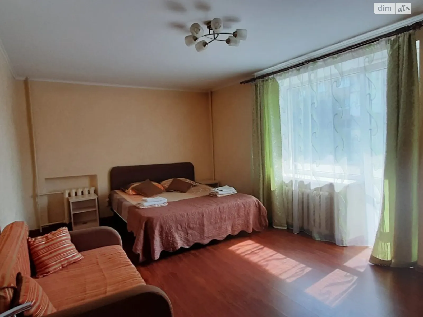 Сдается в аренду 1-комнатная квартира 40 кв. м в Черновцах, ул. Сергея Скальда(Комарова Владимира) - фото 1