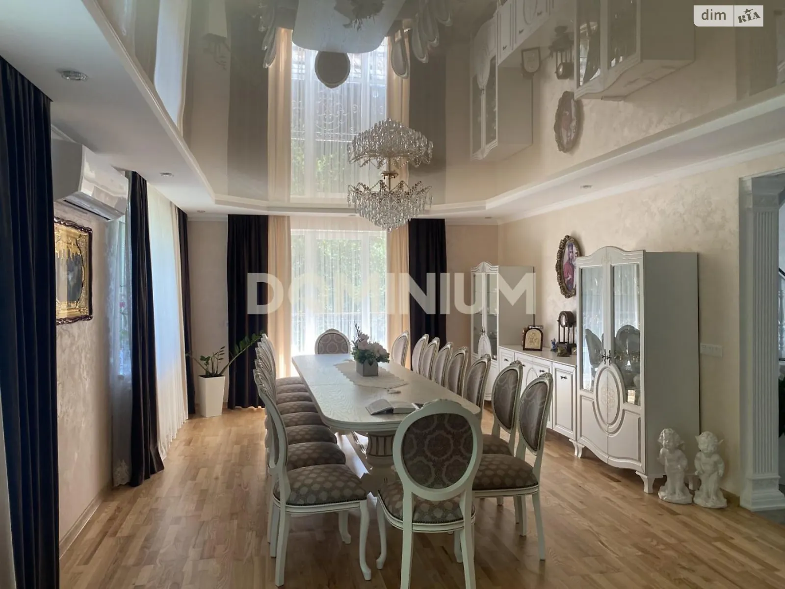 Продается дом на 2 этажа 160 кв. м с беседкой, цена: 250000 $ - фото 1