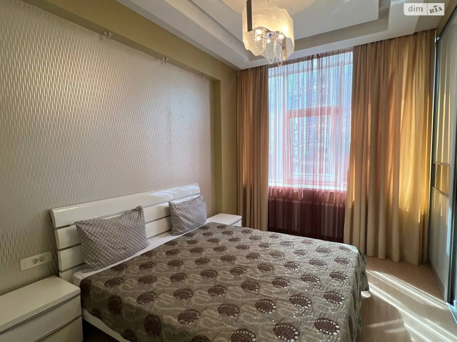 Сдается в аренду 2-комнатная квартира 65 кв. м в Одессе, плато Аркадийское(Гагаринское), 5А корпус 1 - фото 1