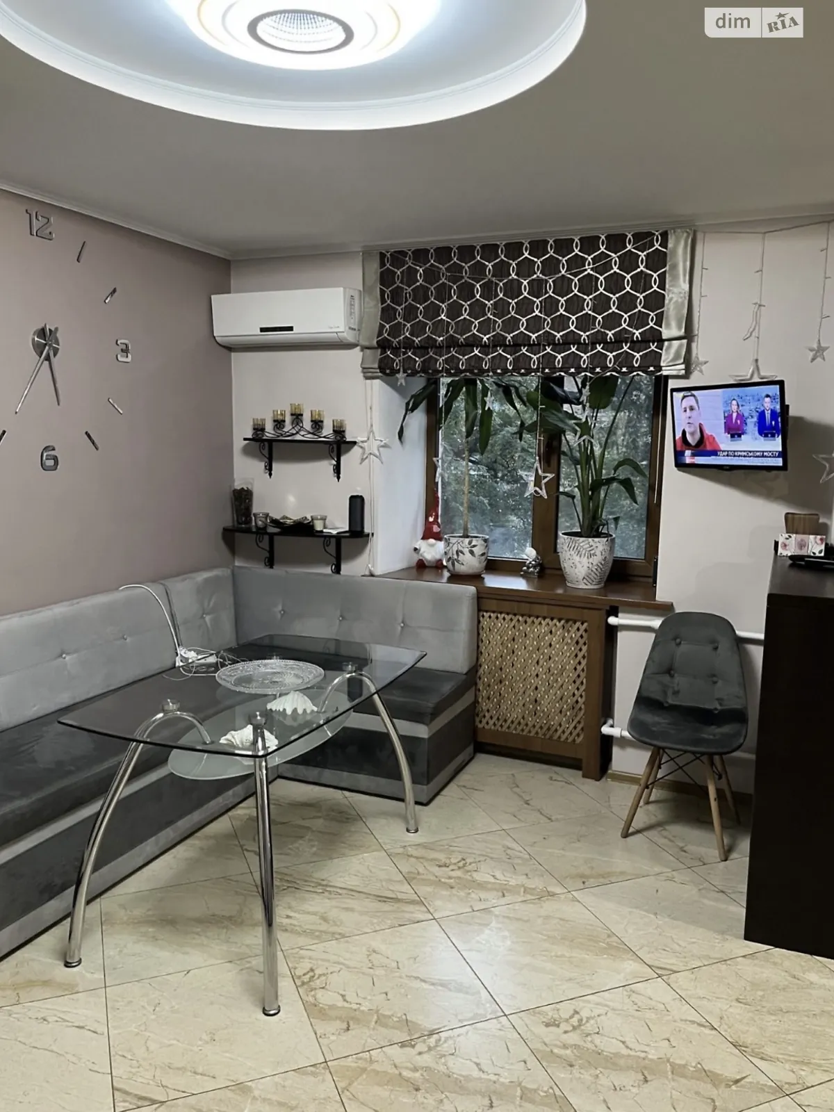 Продается 2-комнатная квартира 70.7 кв. м в Киеве, ул. Гладковская, 1/7 - фото 1