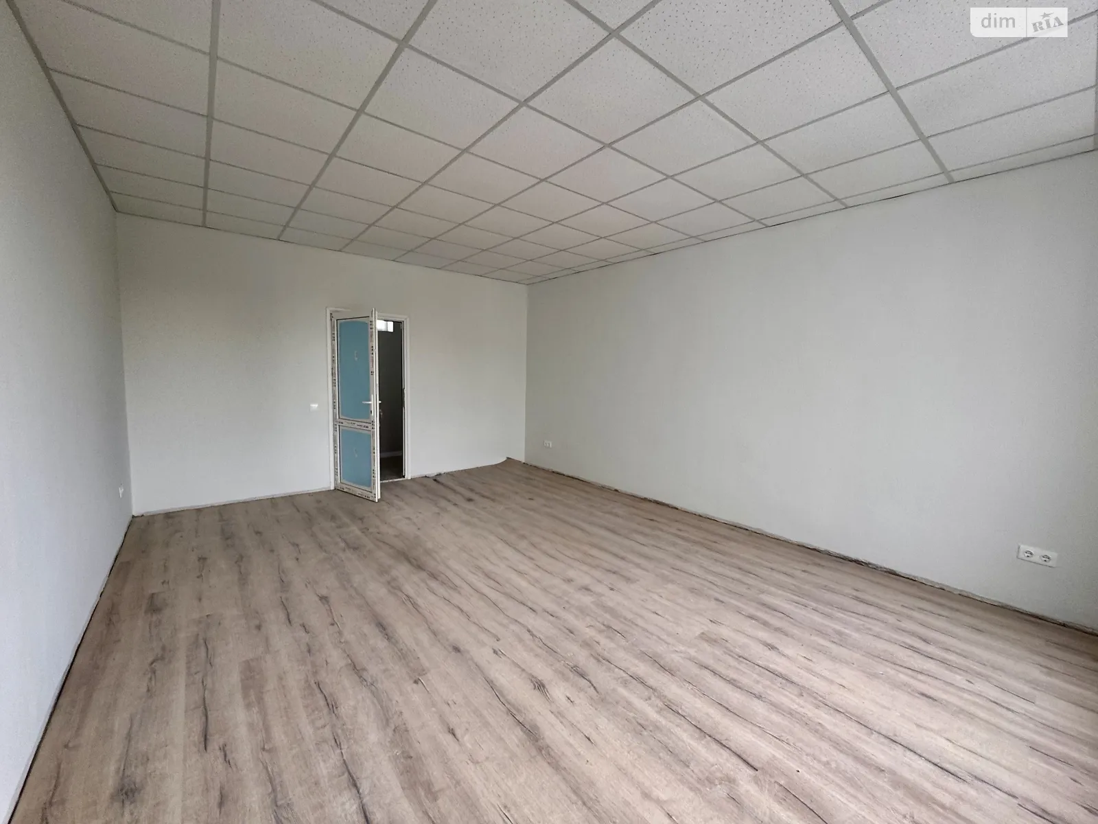 Сдается в аренду офис 30 кв. м в бизнес-центре, цена: 8500 грн - фото 1