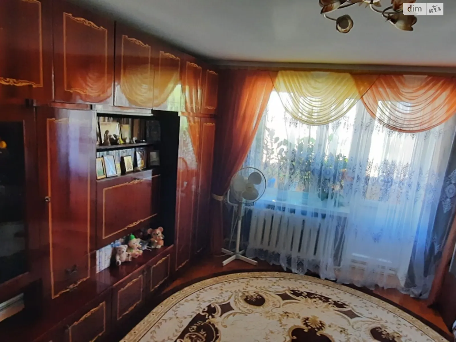 3-комнатная квартира 68.8 кв. м в Луцке, ул. Ветеранов, 9 - фото 1