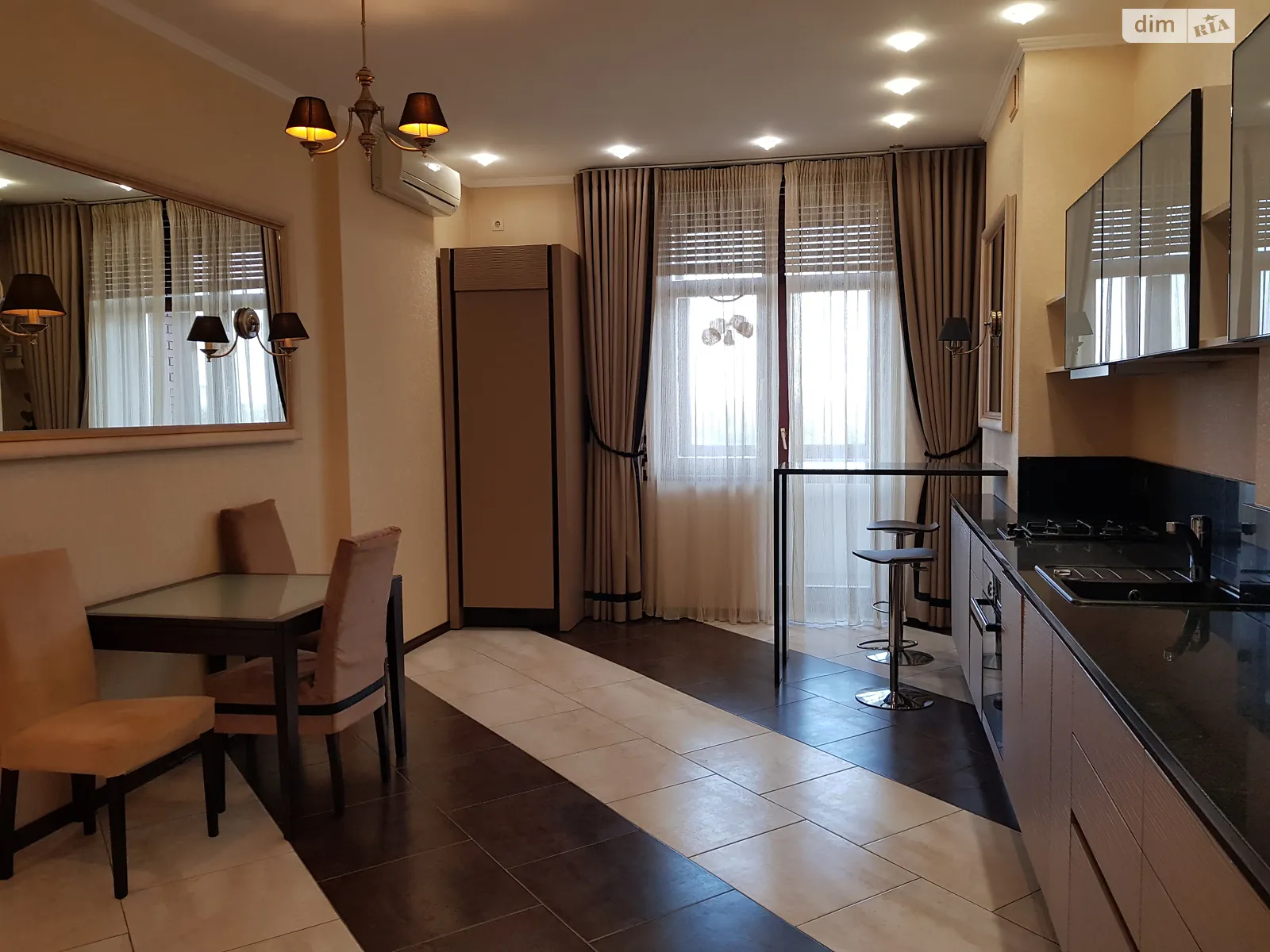 Продается 2-комнатная квартира 88 кв. м в Харькове, ул. Чайковская - фото 1