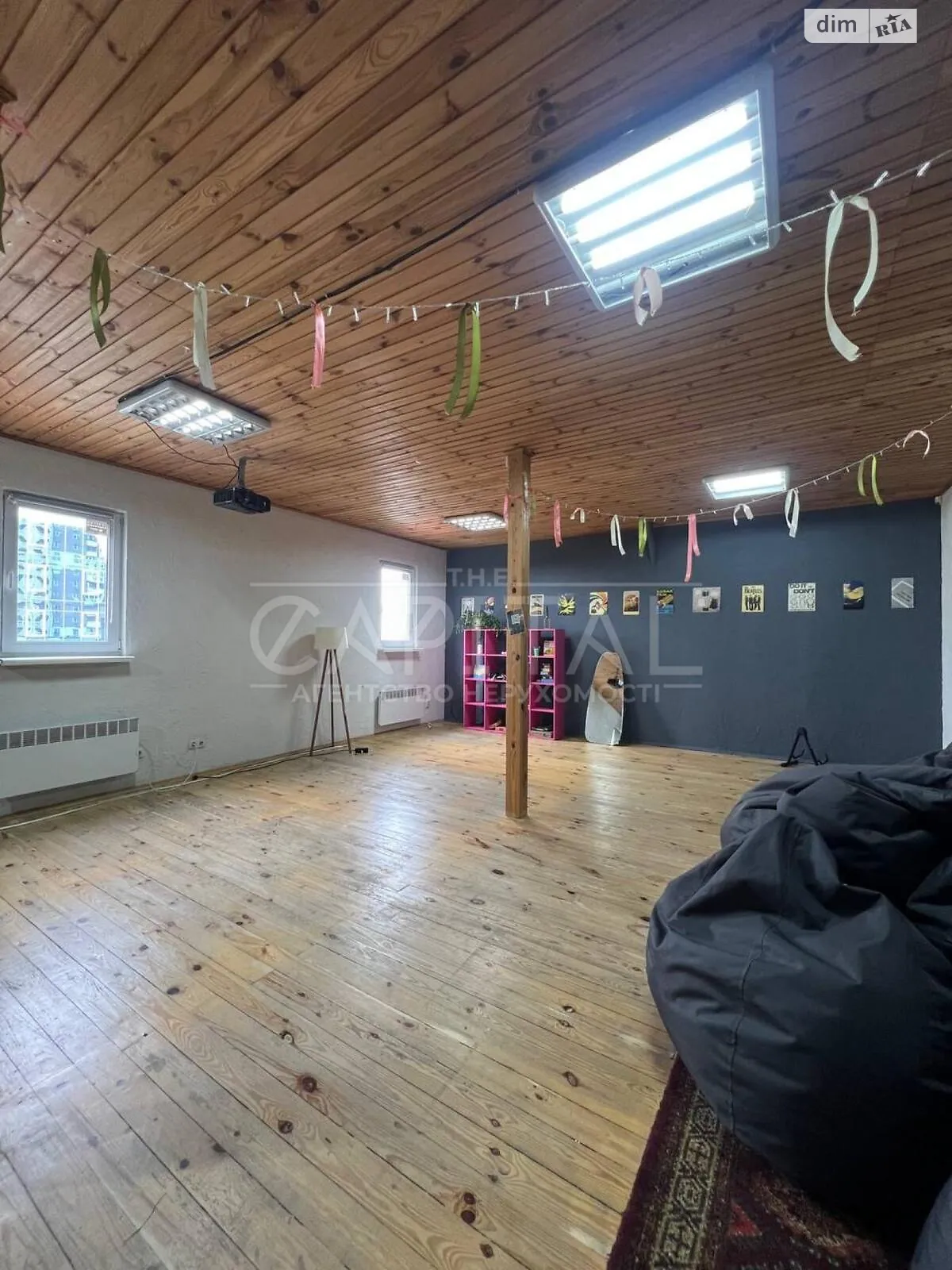 Продается офис 210 кв. м в бизнес-центре, цена: 325500 $ - фото 1