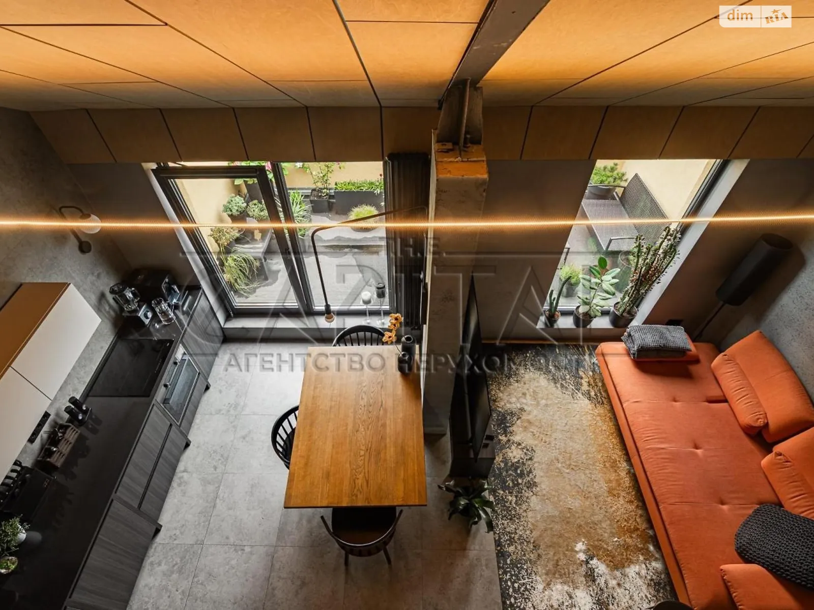 Продається 3-кімнатна квартира 111 кв. м у Києві, вул. Березнева, 12 - фото 1