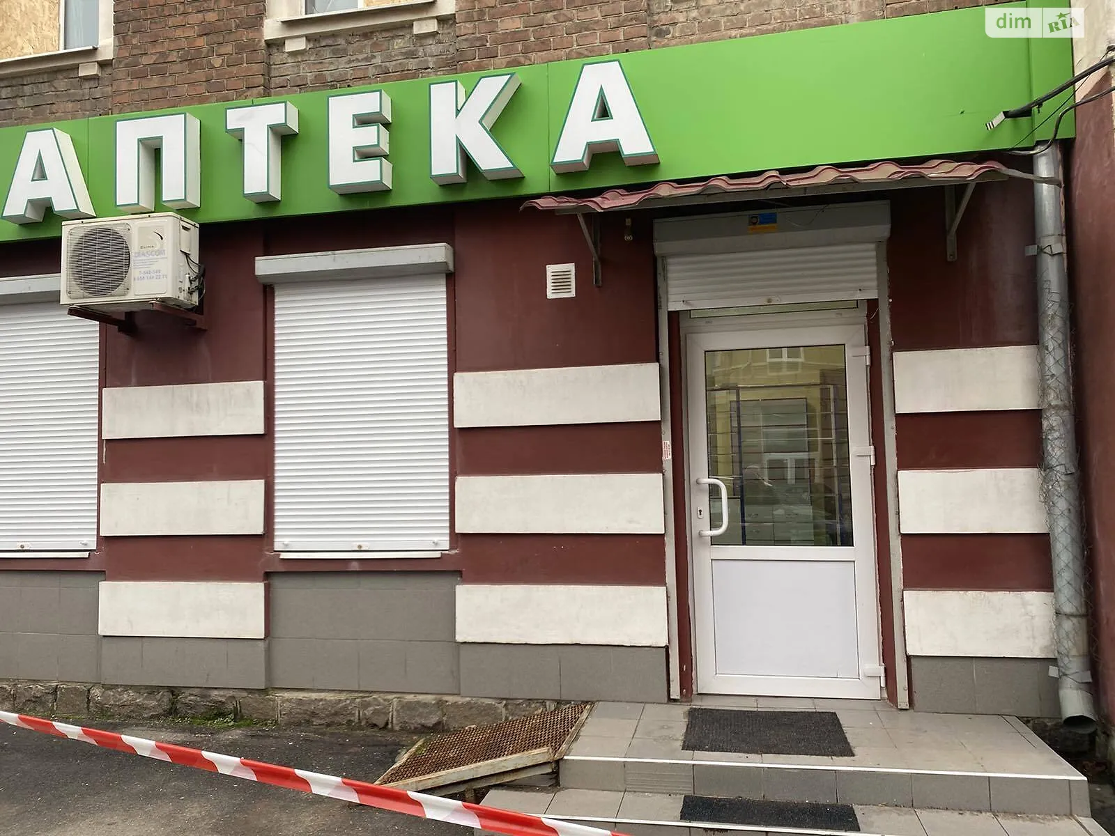 Сдается в аренду помещения свободного назначения 70.1 кв. м в 1-этажном здании, цена: 18000 грн - фото 1