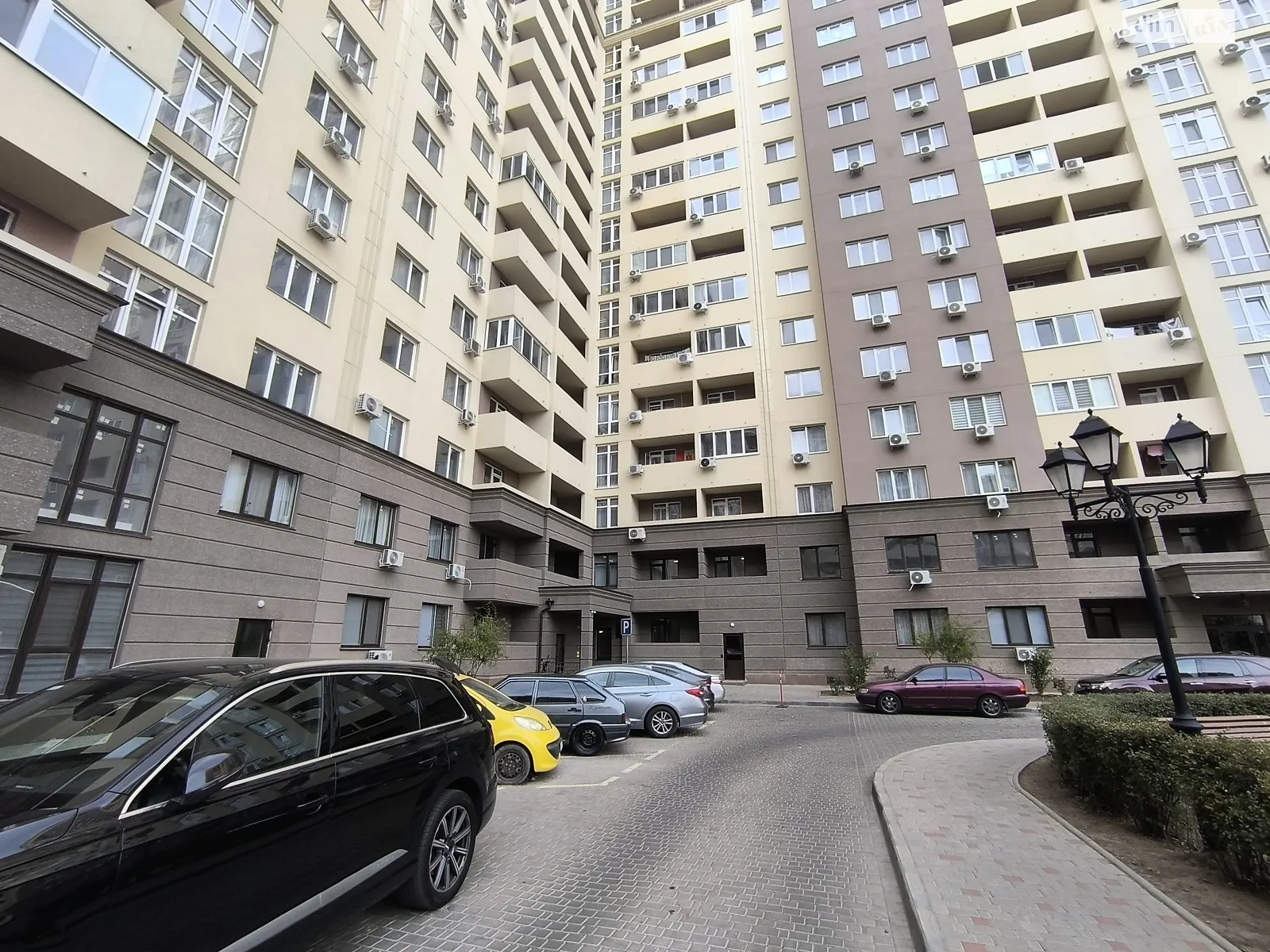 Продается 3-комнатная квартира 78.3 кв. м в Одессе, ул. Одесская - фото 1