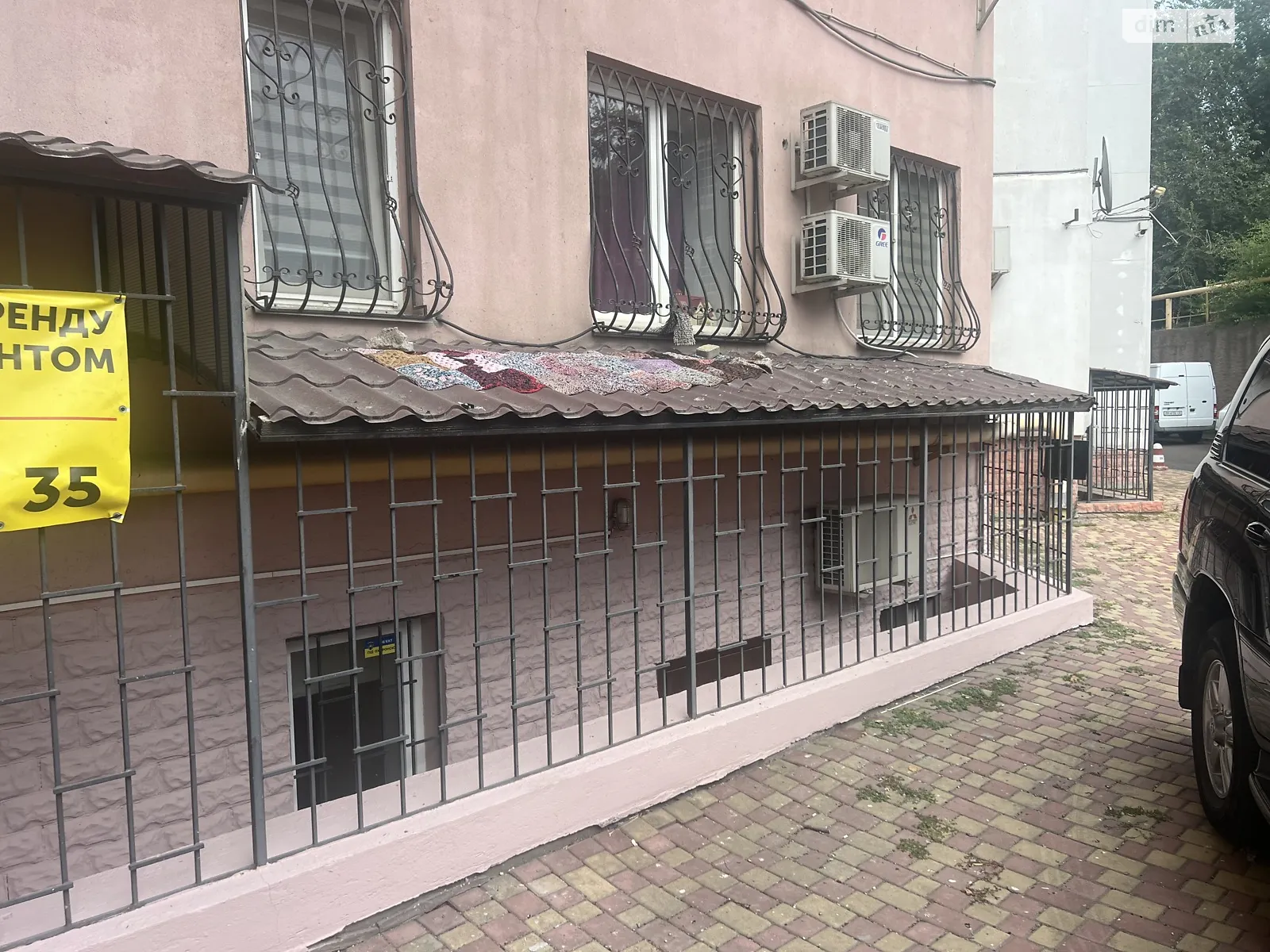 Продается офис 109 кв. м в бизнес-центре, цена: 105000 $ - фото 1