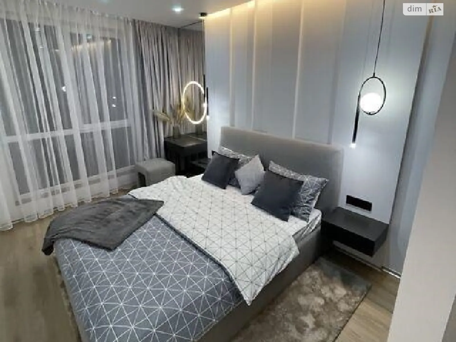 Продается 1-комнатная квартира 58 кв. м в Львове, ул. Трускавецкая - фото 1