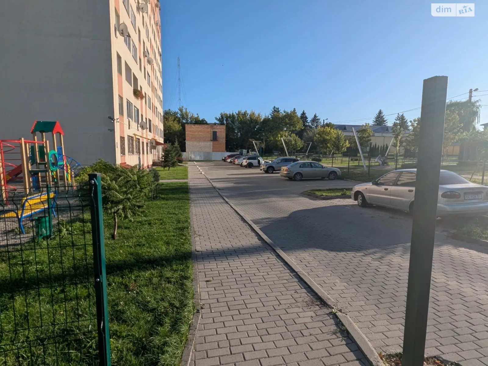 Продается 2-комнатная квартира 117.2 кв. м в Винниках, ул. Сухомлинского, 14 - фото 1
