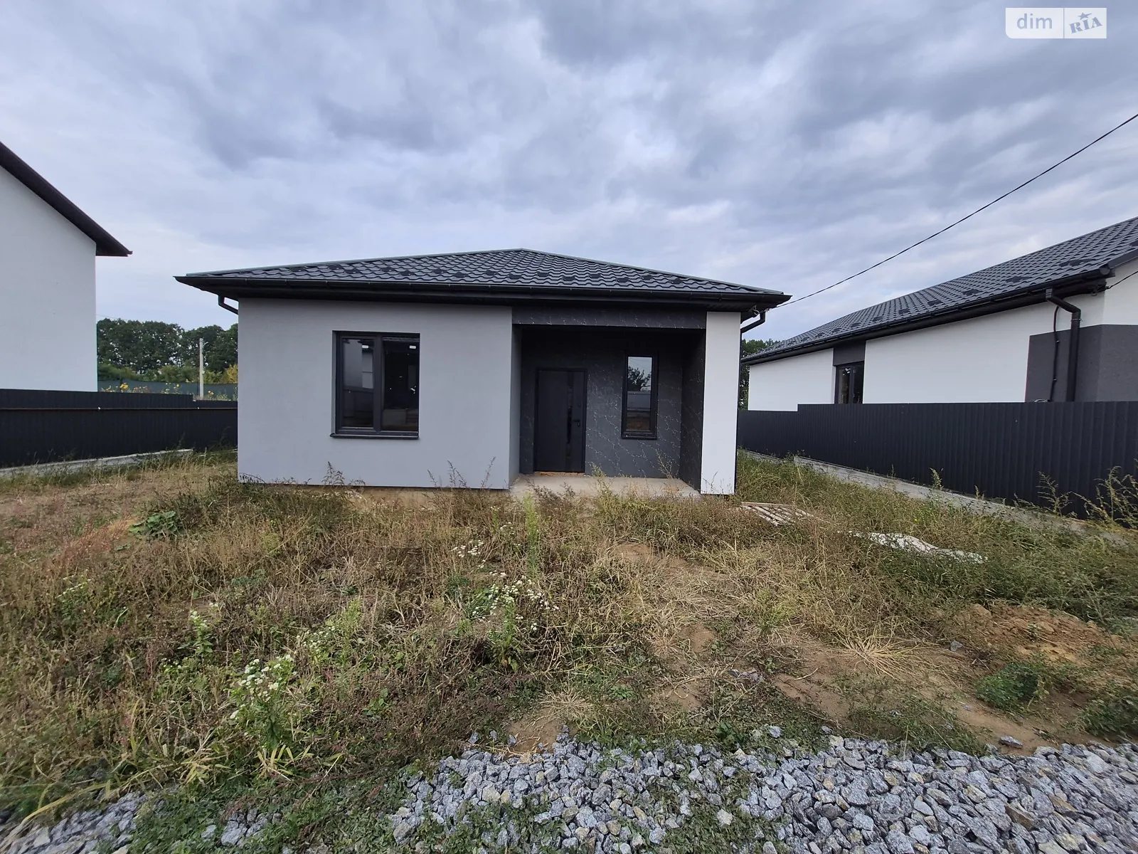 Продается одноэтажный дом 78 кв. м с камином, цена: 77000 $ - фото 1