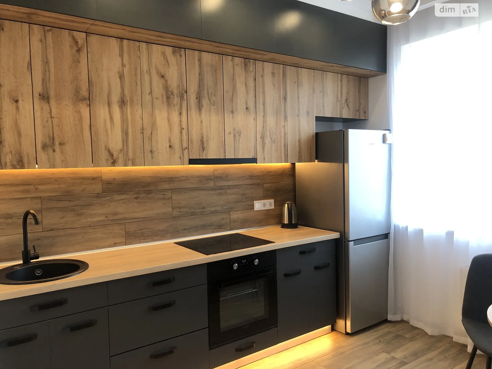 Продается 1-комнатная квартира 40 кв. м в Одессе, ул. Генуэзская, 3А - фото 1