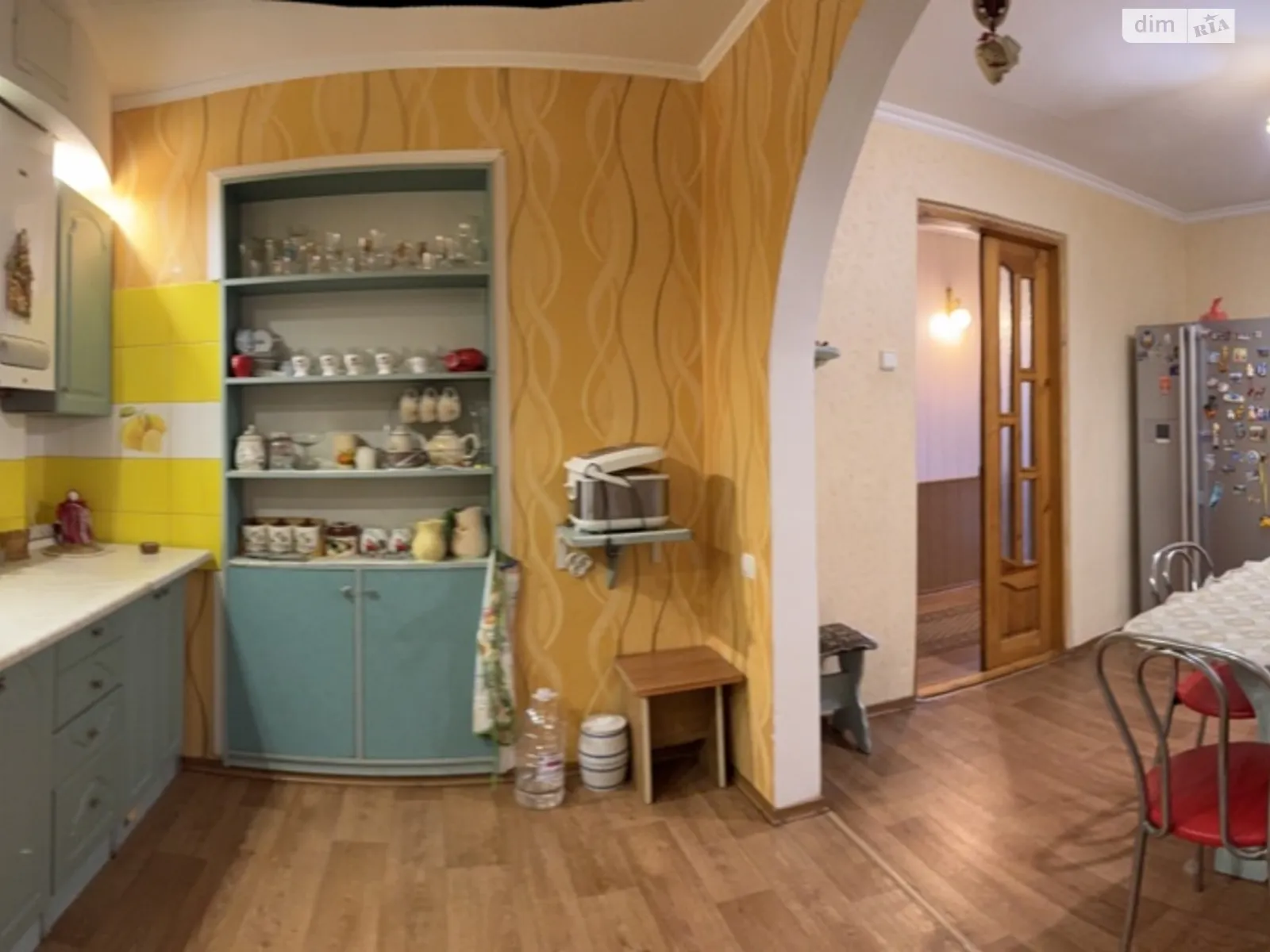 Продается дом на 2 этажа 162 кв. м с камином, цена: 129900 $ - фото 1