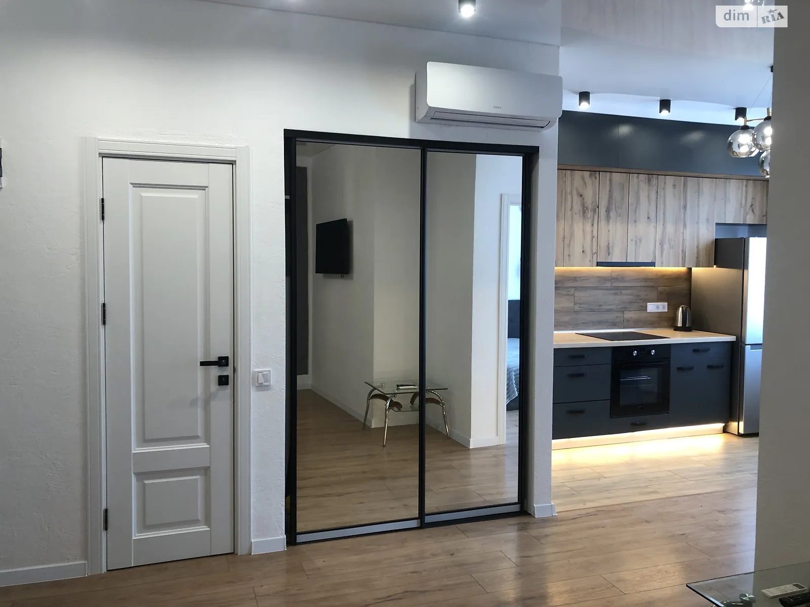 Сдается в аренду 1-комнатная квартира 40 кв. м в Одессе, ул. Генуэзская, 3А - фото 1