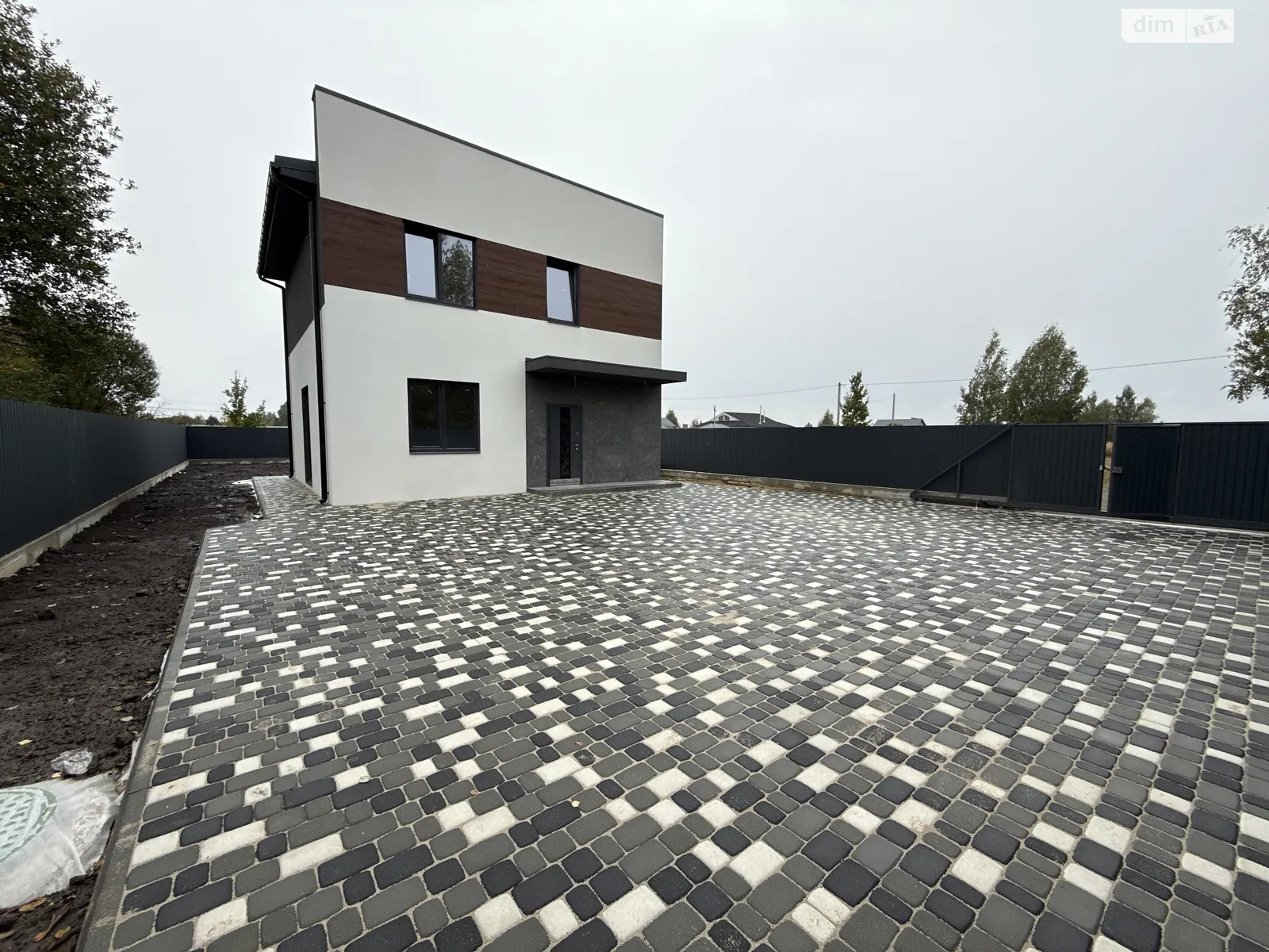 Продається будинок 2 поверховий 110 кв. м з каміном, цена: 75000 $ - фото 1