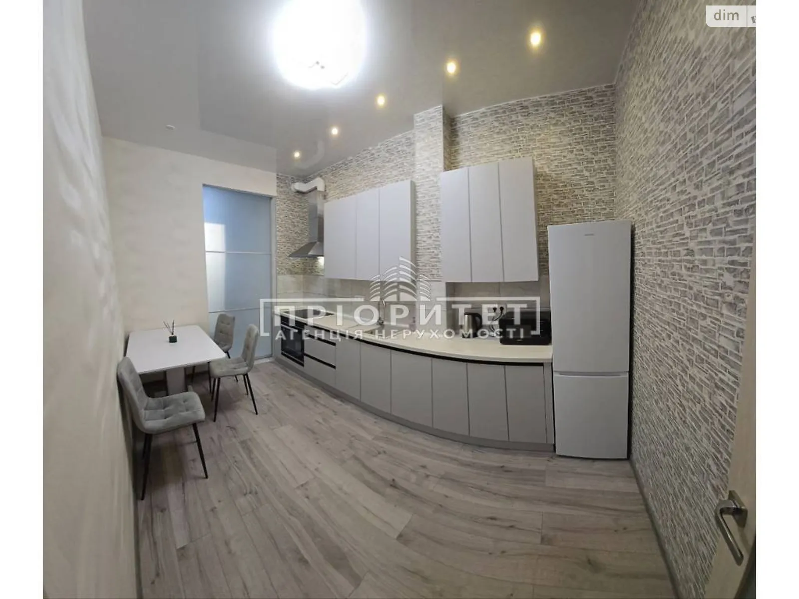 Продается 1-комнатная квартира 55.6 кв. м в Одессе, ул. Люстдорфская дорога - фото 1