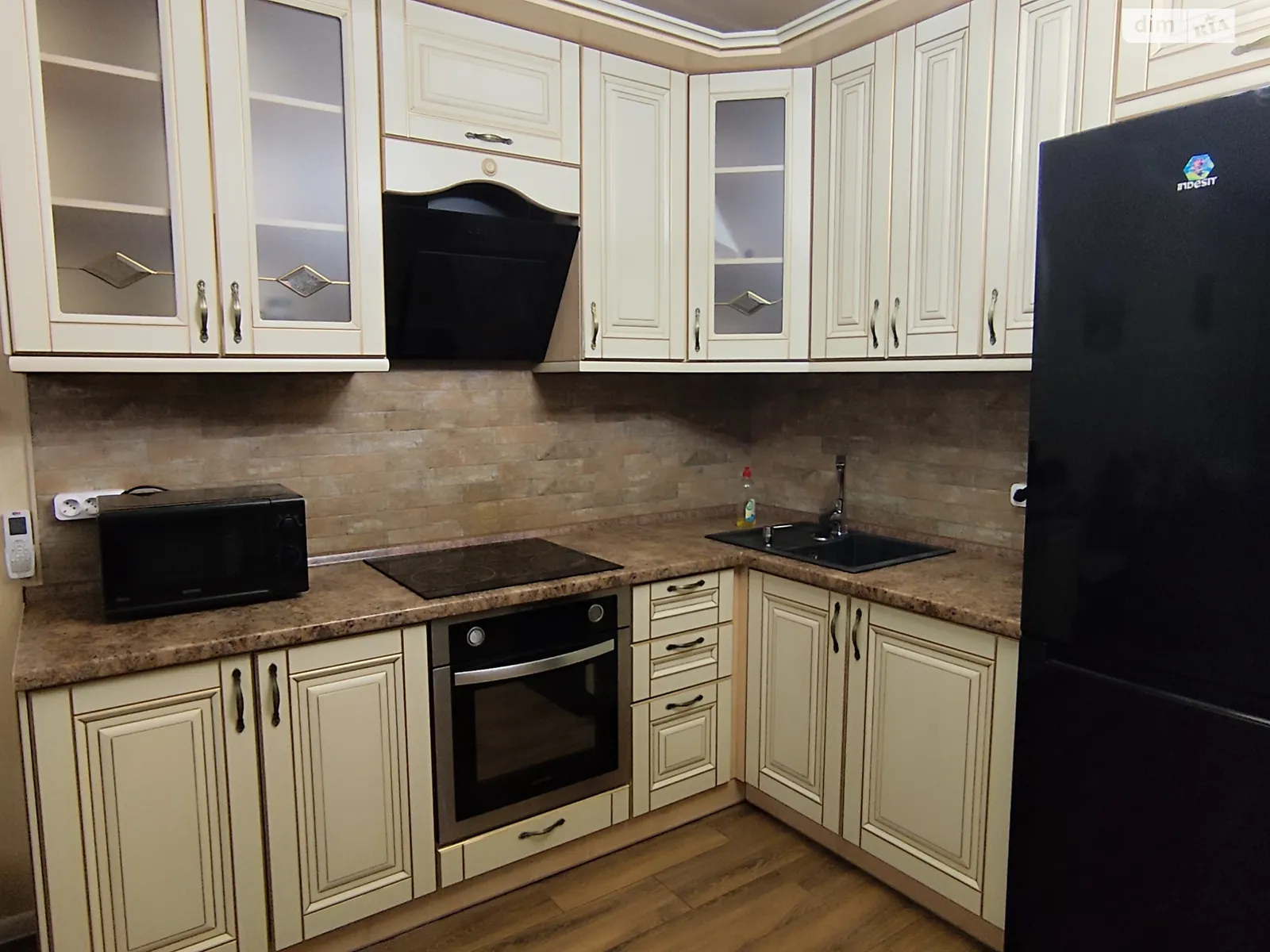 Сдается в аренду 1-комнатная квартира 37 кв. м в Киеве, ул. Михаила Максимовича, 26 - фото 1