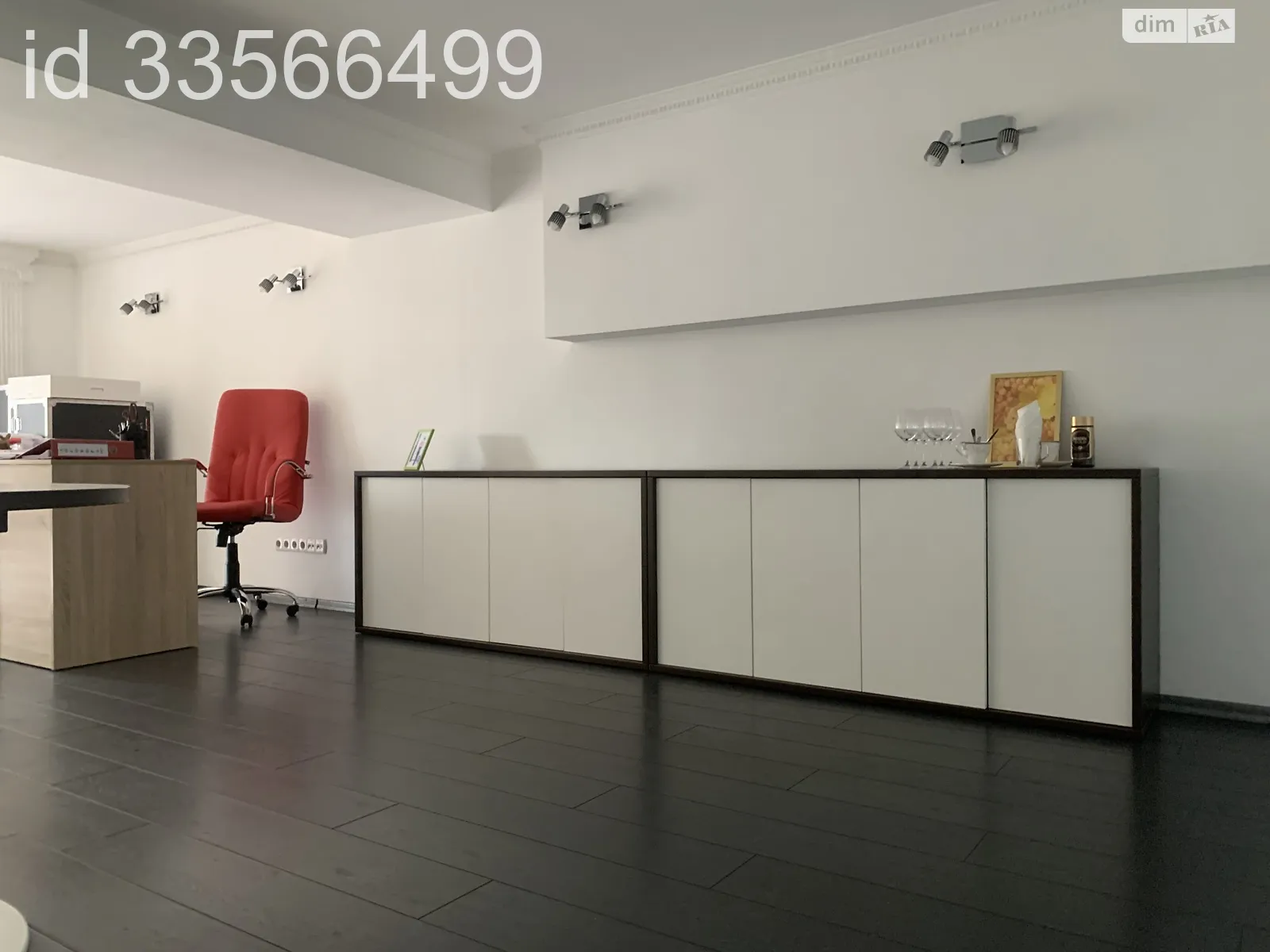 Сдается в аренду офис 57 кв. м в бизнес-центре, цена: 23000 грн - фото 1