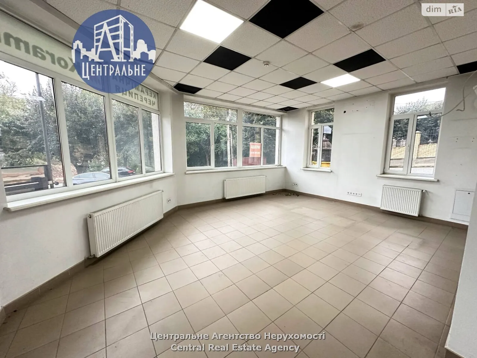 Здається в оренду офіс 194 кв. м в бізнес-центрі, цена: 1000 $ - фото 1