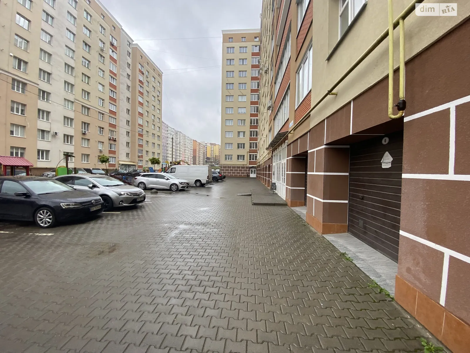 Продается место в гаражном кооперативе под легковое авто на 50 кв. м, цена: 40000 $ - фото 1