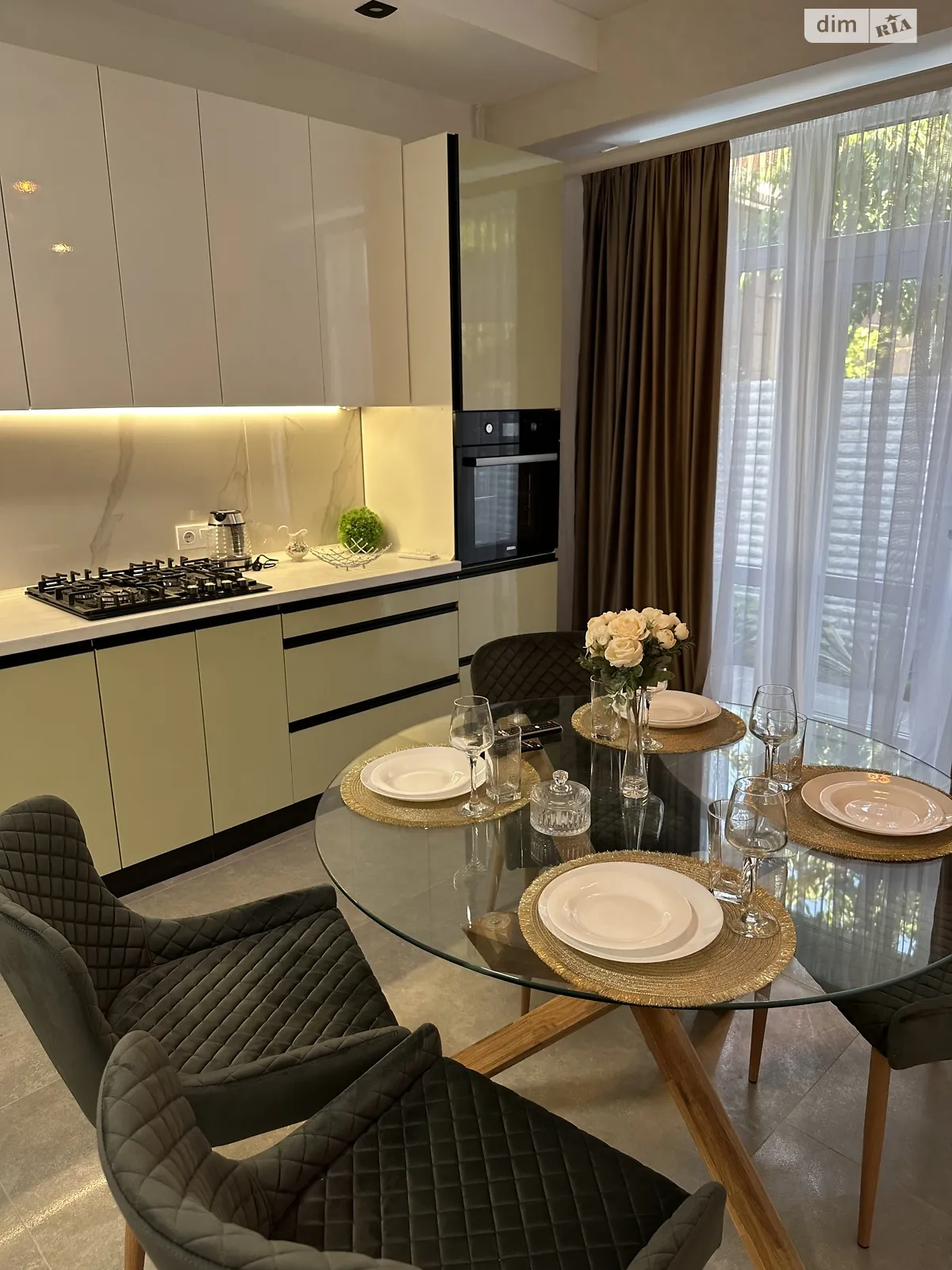 Сдается в оренду частина будинку 55 кв. м з бесідкою, цена: 600 $ - фото 1