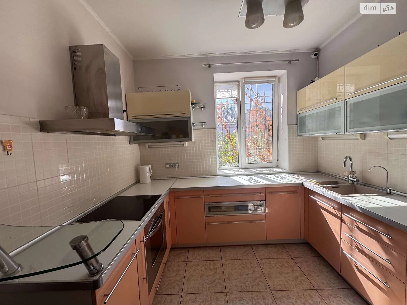 Продається будинок 3 поверховий 346.5 кв. м з ділянкою, цена: 255000 $ - фото 1