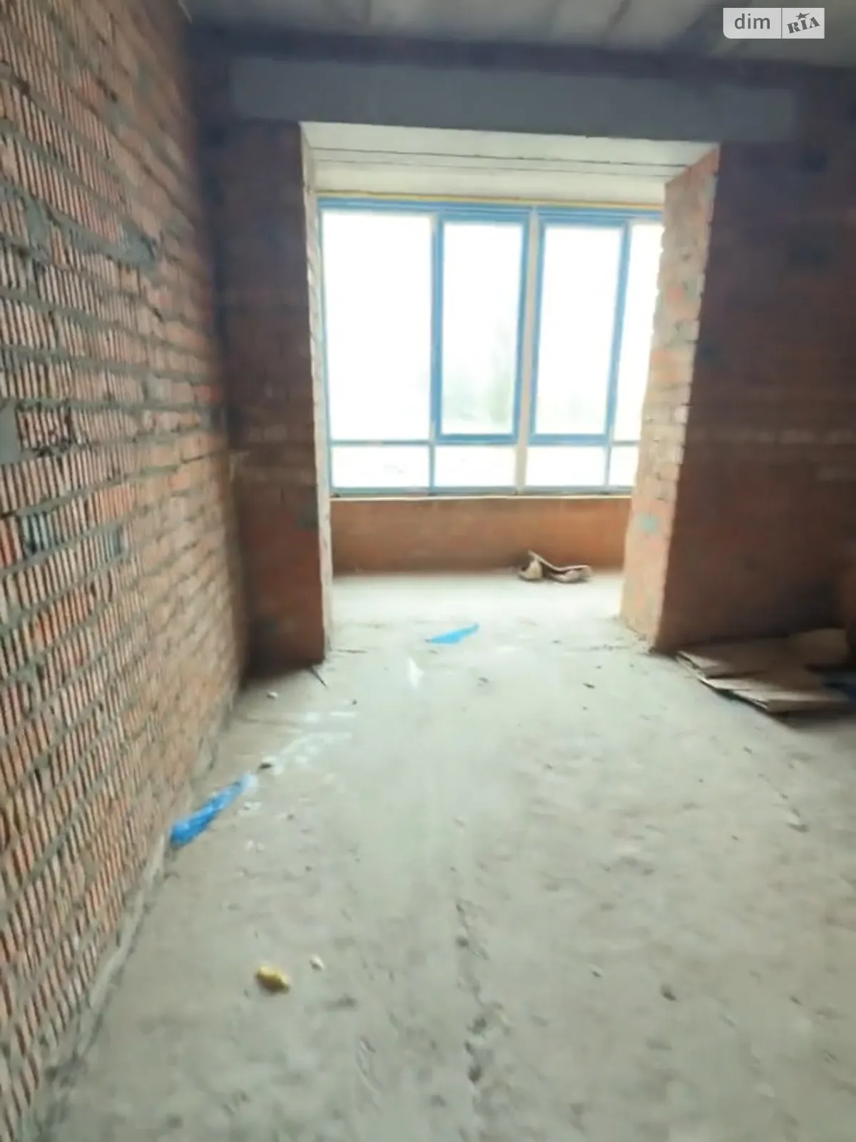 Продается 1-комнатная квартира 38 кв. м в Буче, ул. Яблонская - фото 1