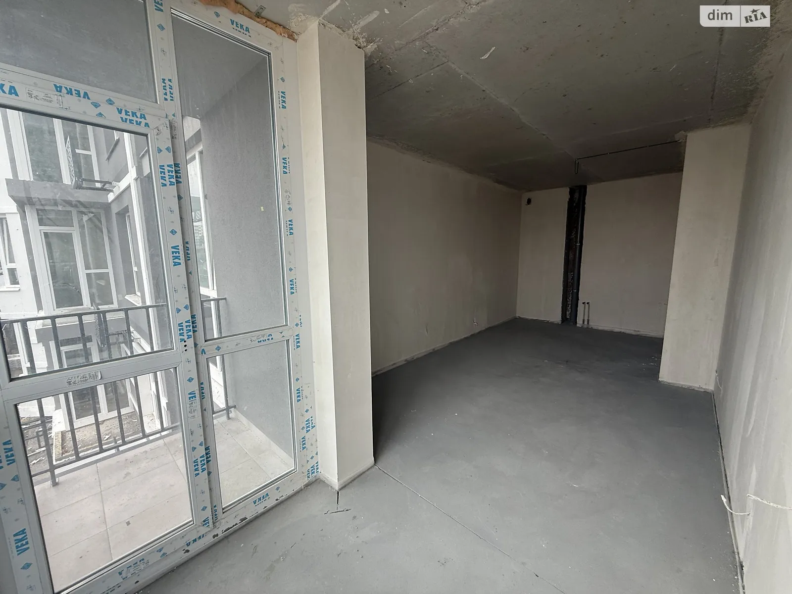 Продается 1-комнатная квартира 44 кв. м в Буче, бул. Леонида Бирюкова, 2А - фото 1