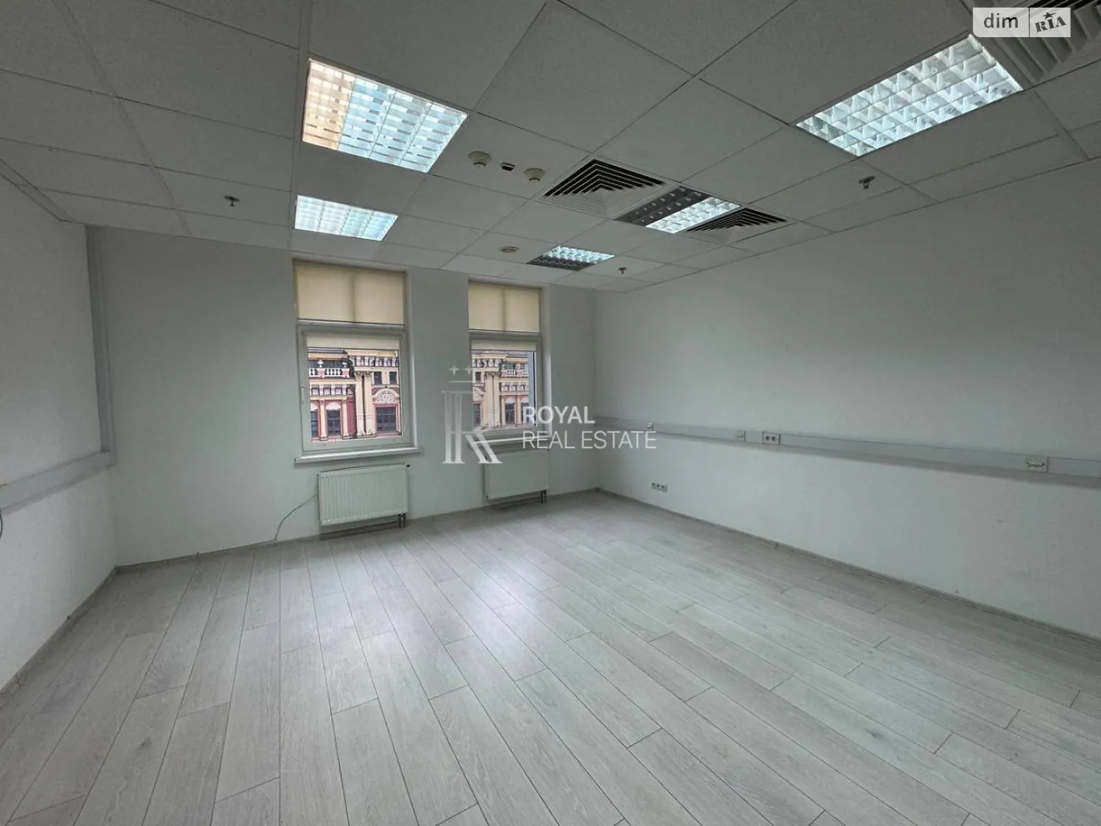 Сдается в аренду офис 740 кв. м в бизнес-центре, цена: 18650 $ - фото 1