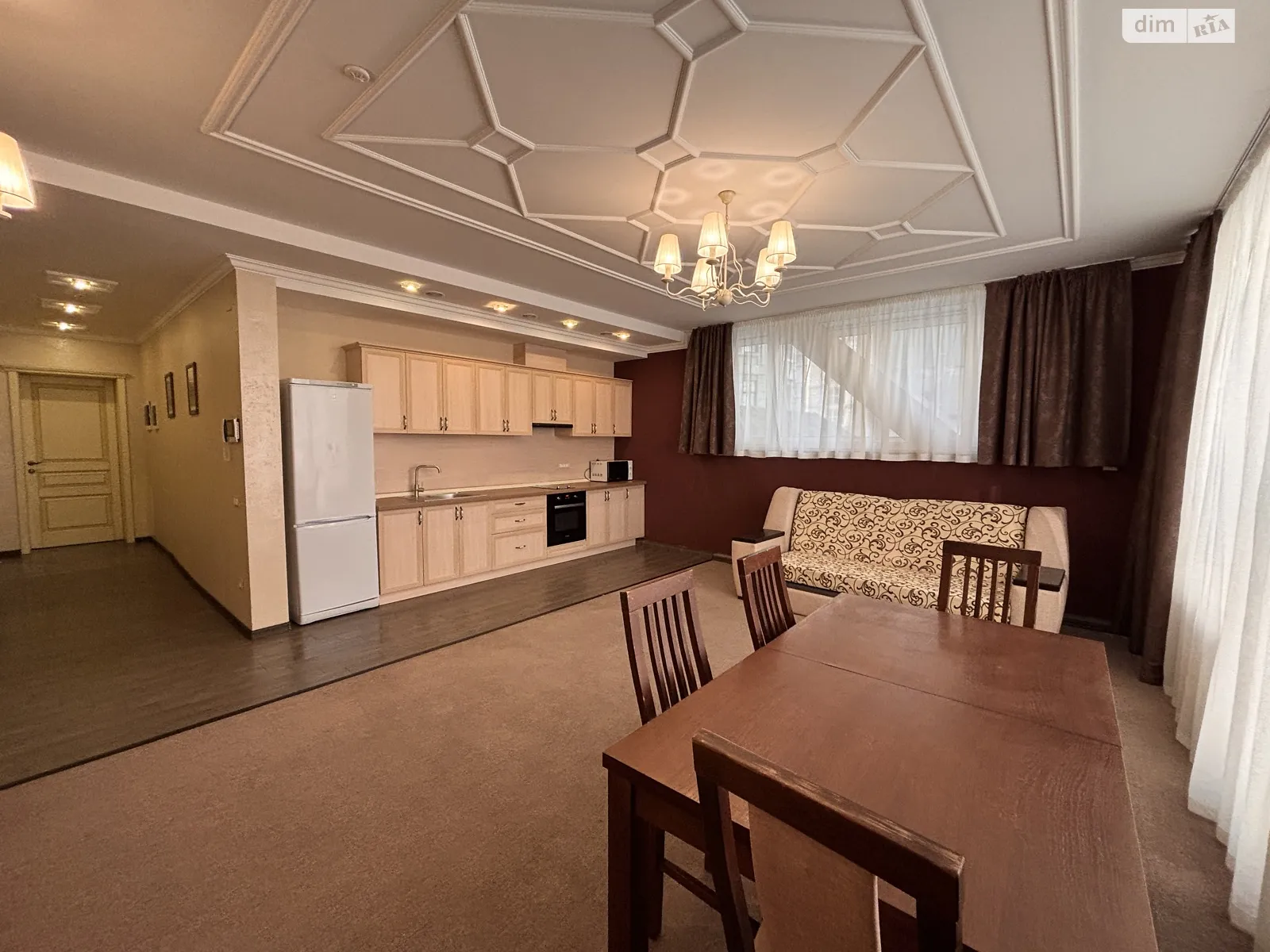 Сдается в аренду 1-комнатная квартира 55 кв. м в Одессе, ул. Генуэзская, 36 - фото 1