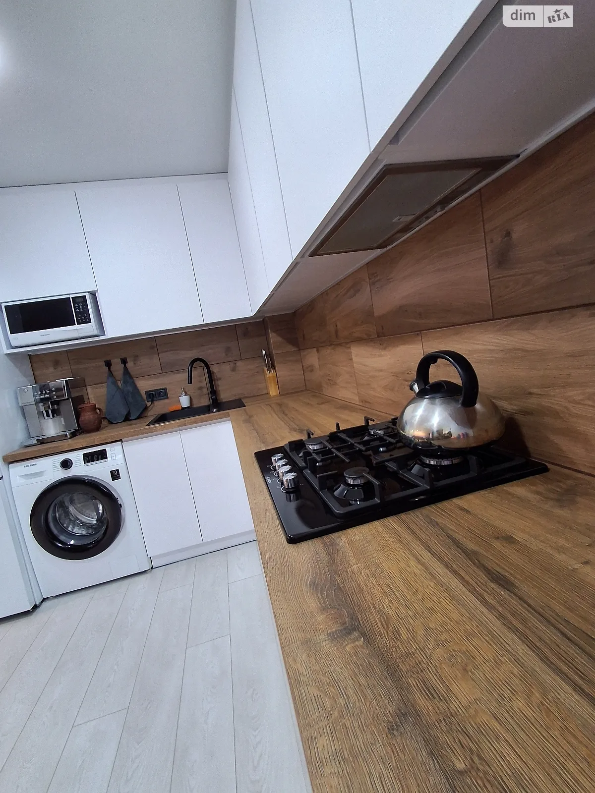 Продается 3-комнатная квартира 69 кв. м в Житомире, ул. Леха Качиньского, 20 - фото 1