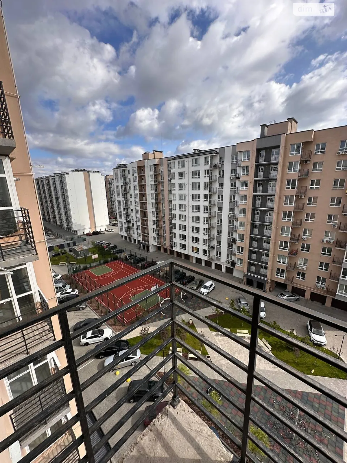 Продается 3-комнатная квартира 78 кв. м в Слобожанском, ул. Семейная, 3 - фото 1