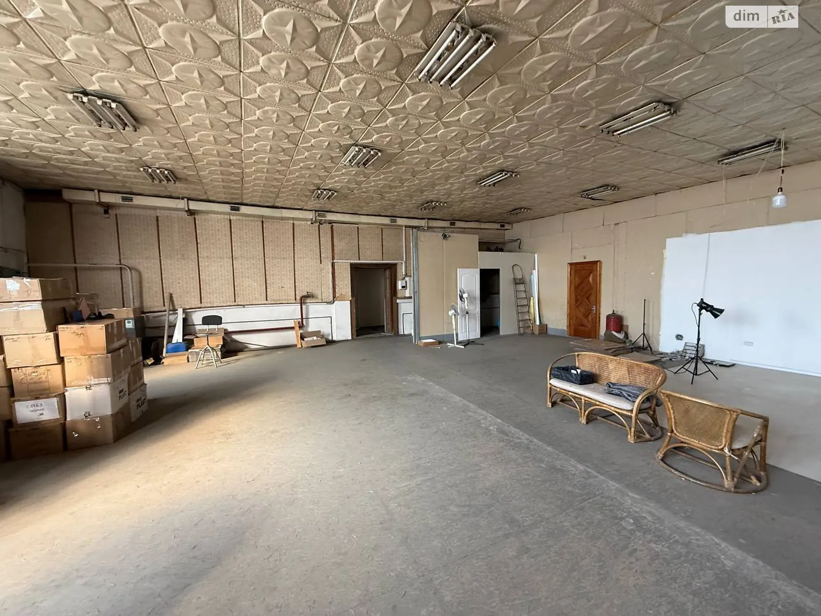 Здається в оренду приміщення вільного призначення 331 кв. м в 3-поверховій будівлі, цена: 16550 грн - фото 1