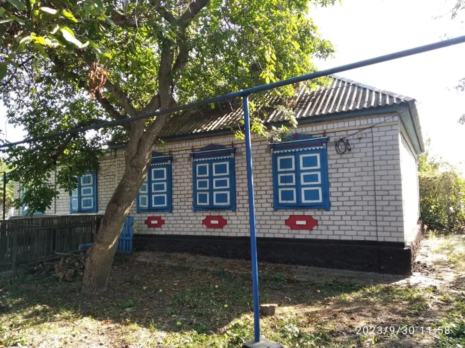 Продається одноповерховий будинок 100 кв. м з гаражем, цена: 25000 $ - фото 1