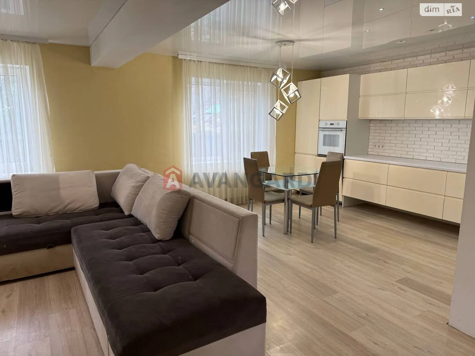 Продается дом на 2 этажа 132 кв. м с мебелью, цена: 40000 $ - фото 1