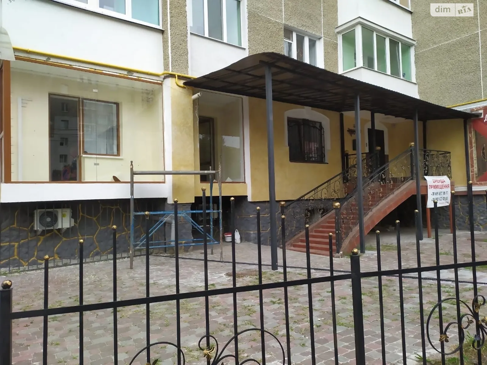 Сдается в аренду помещения свободного назначения 98 кв. м в 9-этажном здании, цена: 1200 $ - фото 1