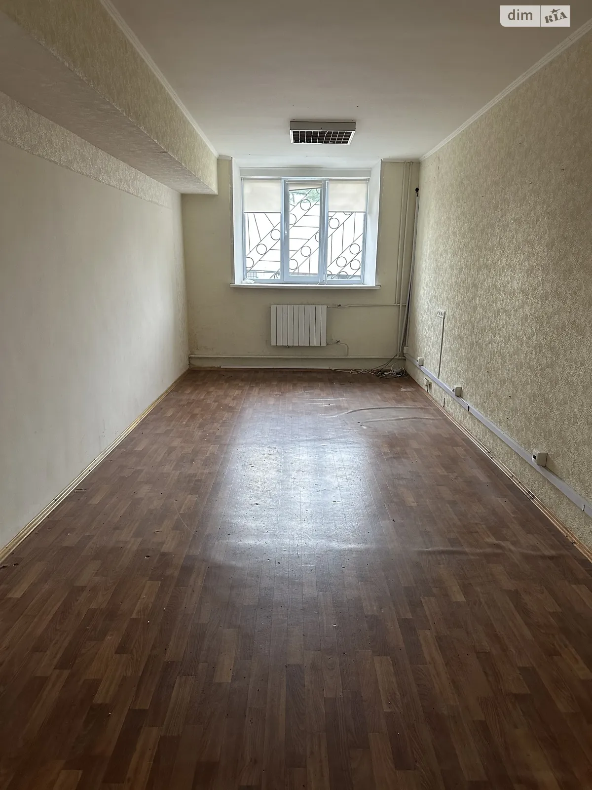 Сдается в аренду офис 21 кв. м в бизнес-центре, цена: 4158 грн - фото 1