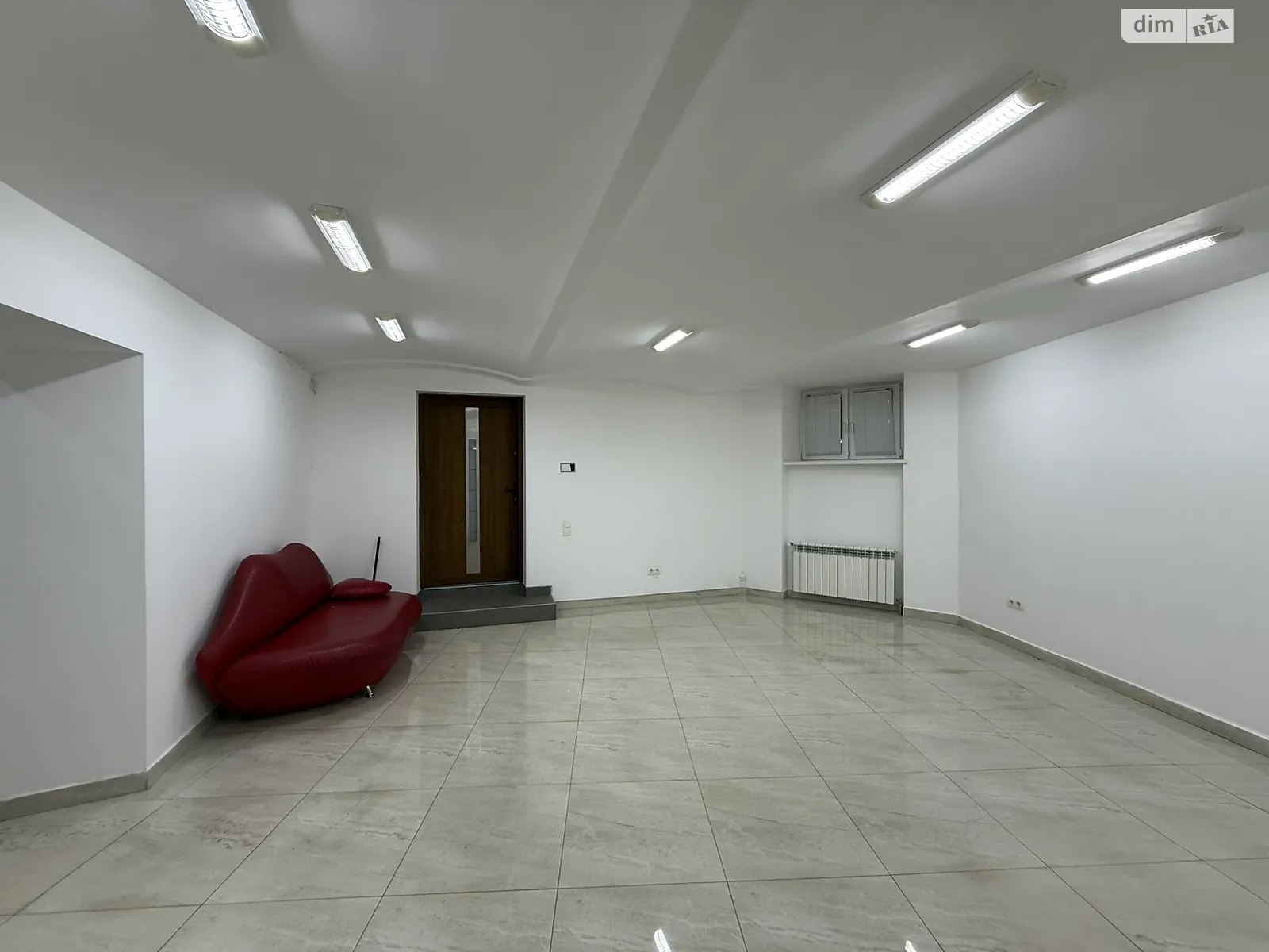 Сдается в аренду офис 73 кв. м в бизнес-центре, цена: 27500 грн - фото 1