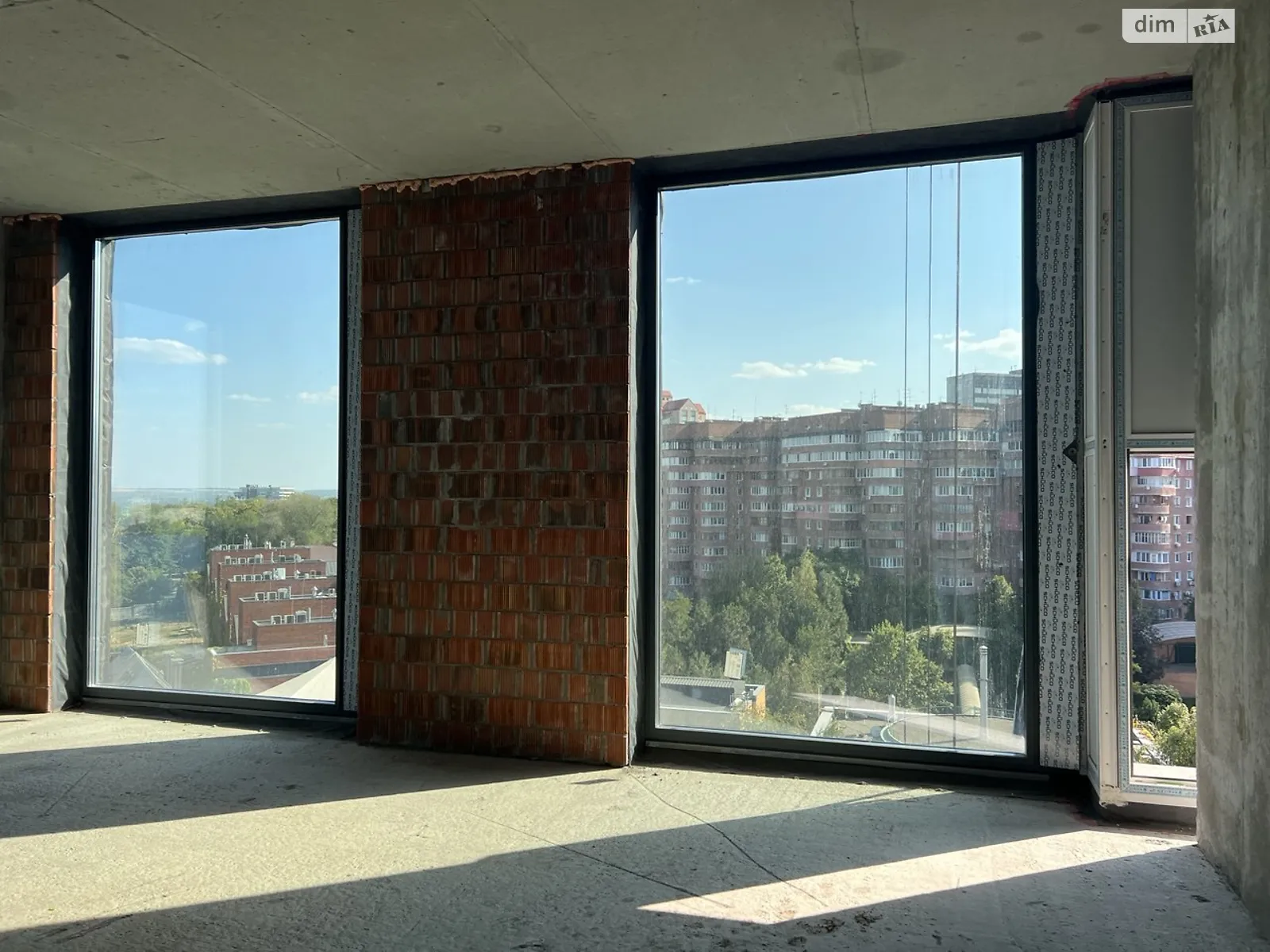 Продається 1-кімнатна квартира 75.3 кв. м у Дніпрі, вул. Січеславська Набережна, 53А - фото 1