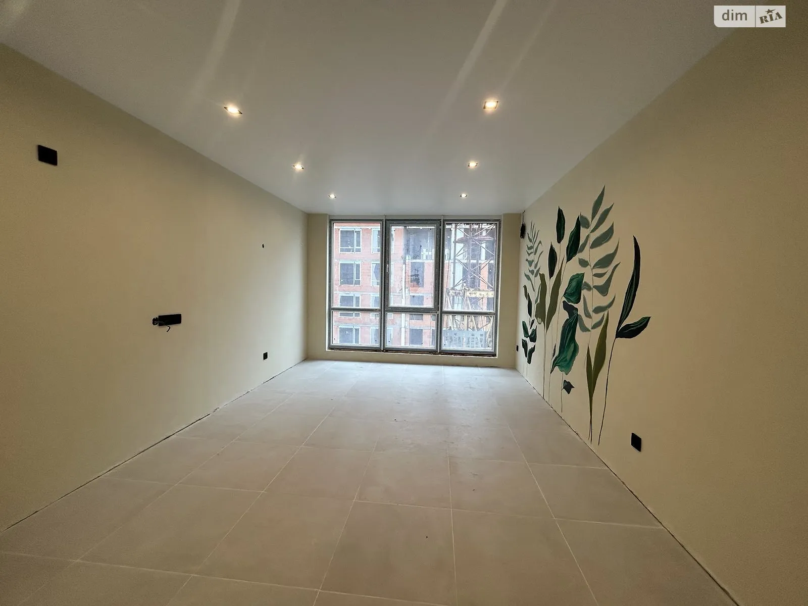 Продается 1-комнатная квартира 28 кв. м в Ивано-Франковске, ул. Левицкого Романа, 1 - фото 1