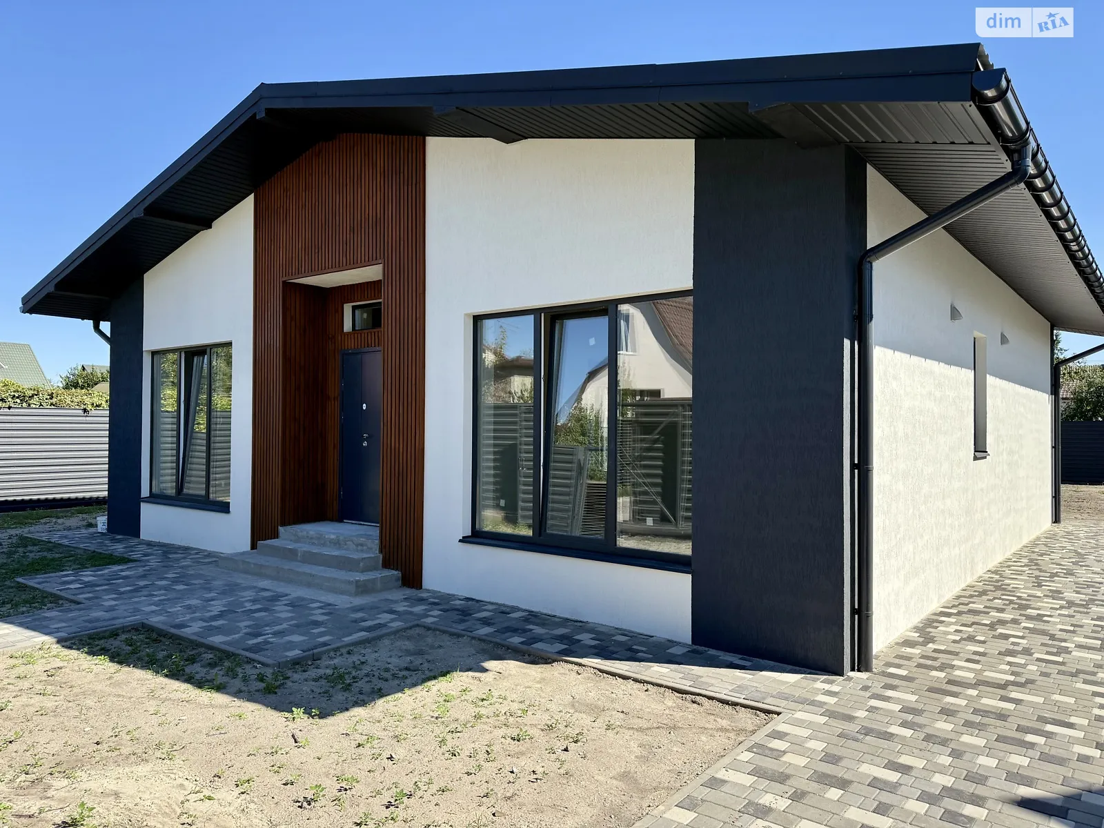 Продается одноэтажный дом 110 кв. м с подвалом, цена: 139800 $ - фото 1