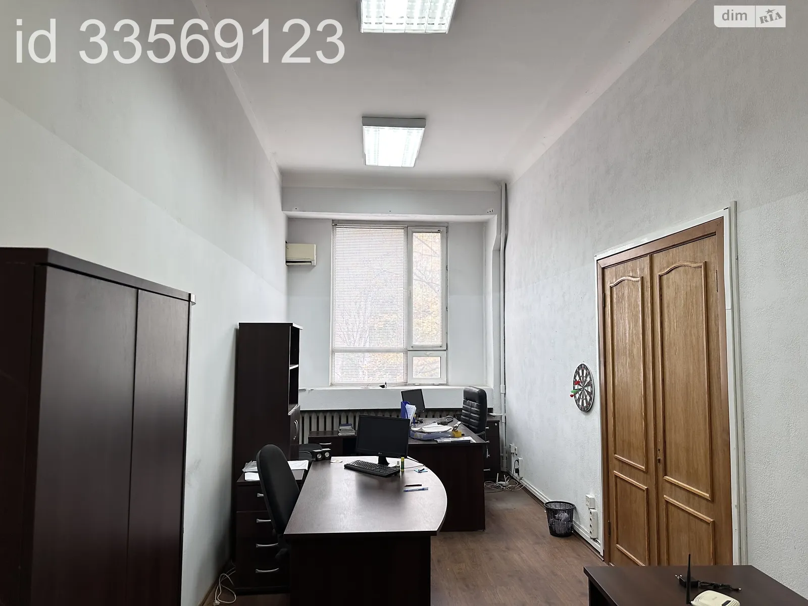 Сдается в аренду офис 27 кв. м в бизнес-центре, цена: 5400 грн - фото 1