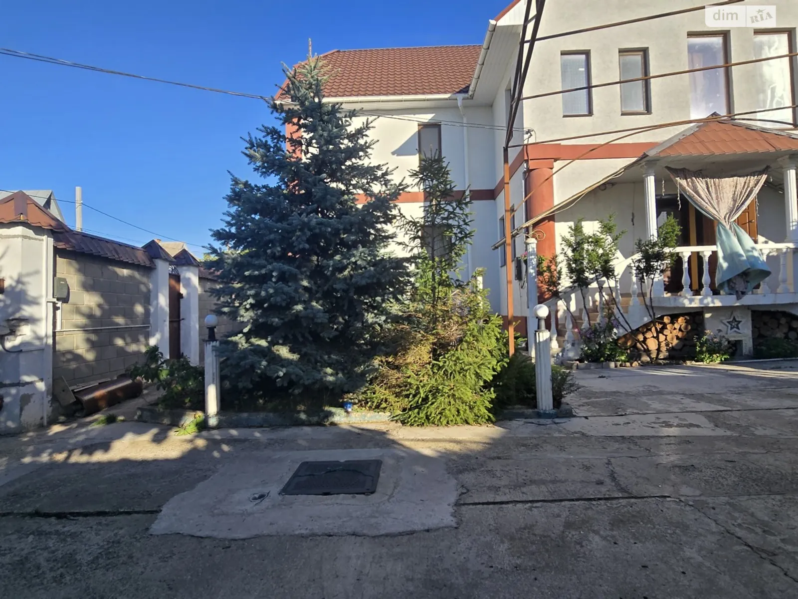 Продается дом на 2 этажа 266 кв. м с мебелью, цена: 160000 $ - фото 1