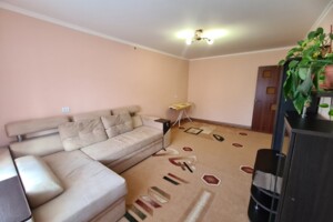 Продажа квартиры, Ужгород, р‑н. Пьяный базар, Грушевского улица, кв. 42