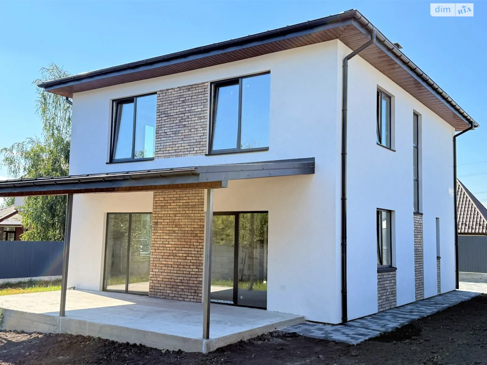 Продается дом на 2 этажа 160 кв. м с мансардой, цена: 156000 $ - фото 1