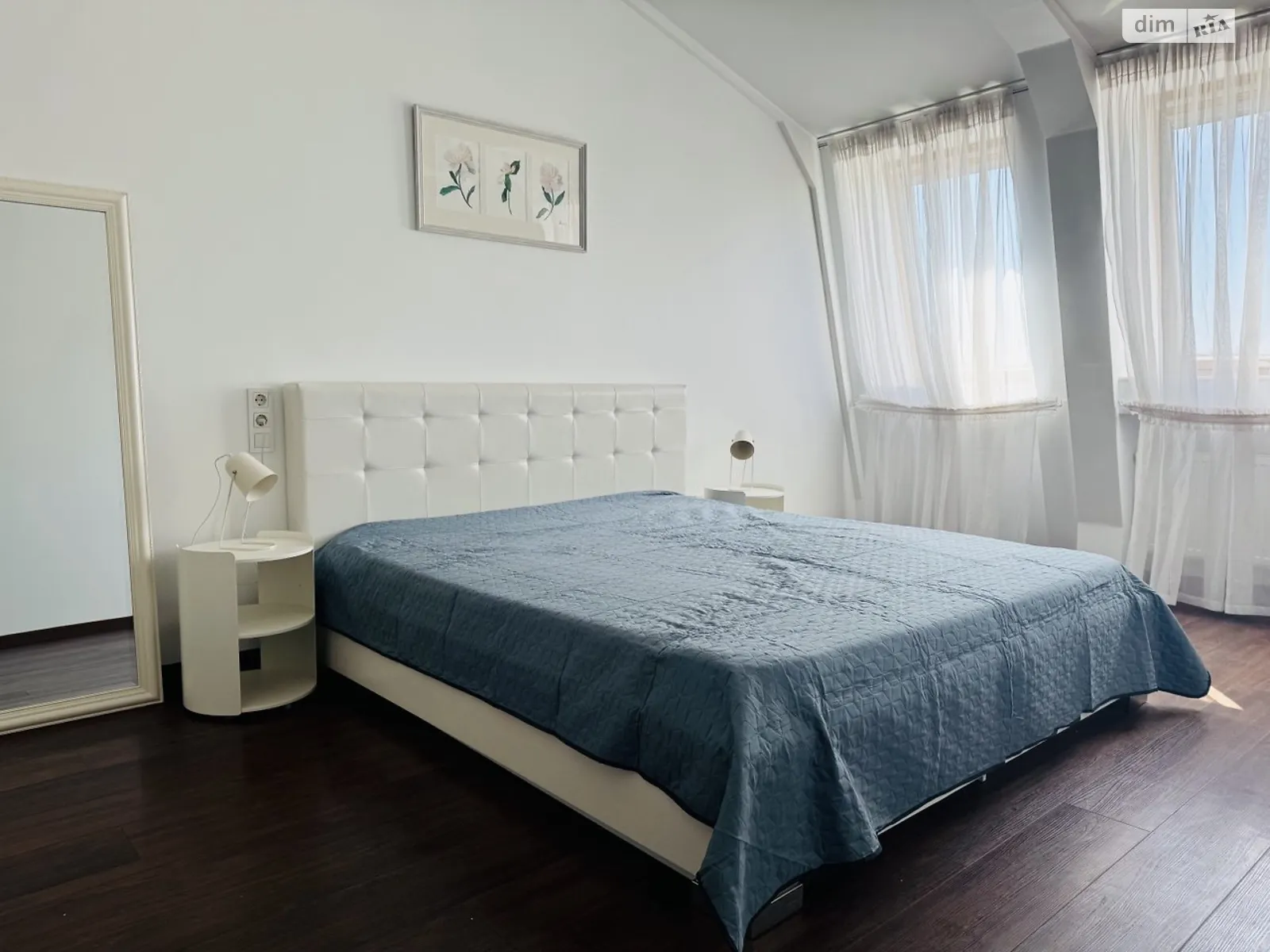 Сдается в аренду 4-комнатная квартира 115 кв. м в Одессе, бул. Французский, 9 - фото 1