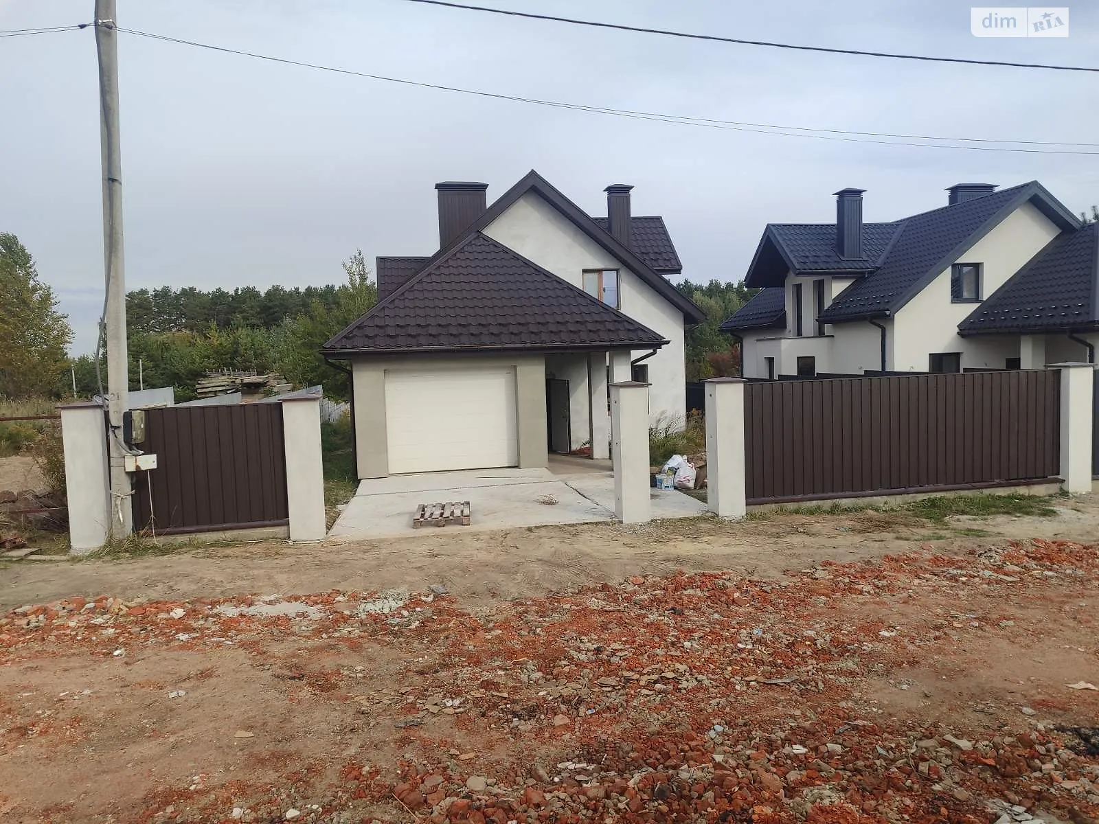 Продается дом на 2 этажа 159.5 кв. м с участком, цена: 75000 $ - фото 1