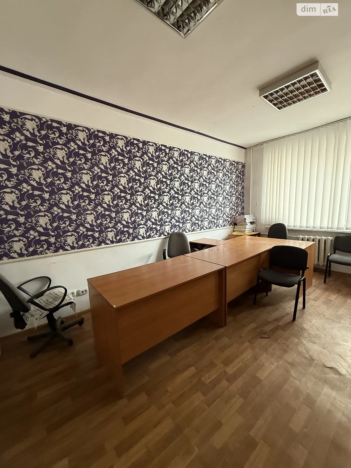 Сдается в аренду офис 20 кв. м в бизнес-центре, цена: 2000 грн - фото 1