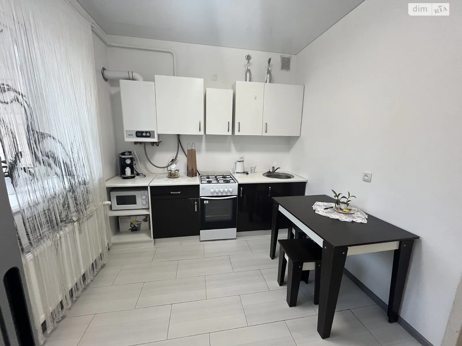 Продается 1-комнатная квартира 43 кв. м в Ровно, ул. Соборная, 283 - фото 1