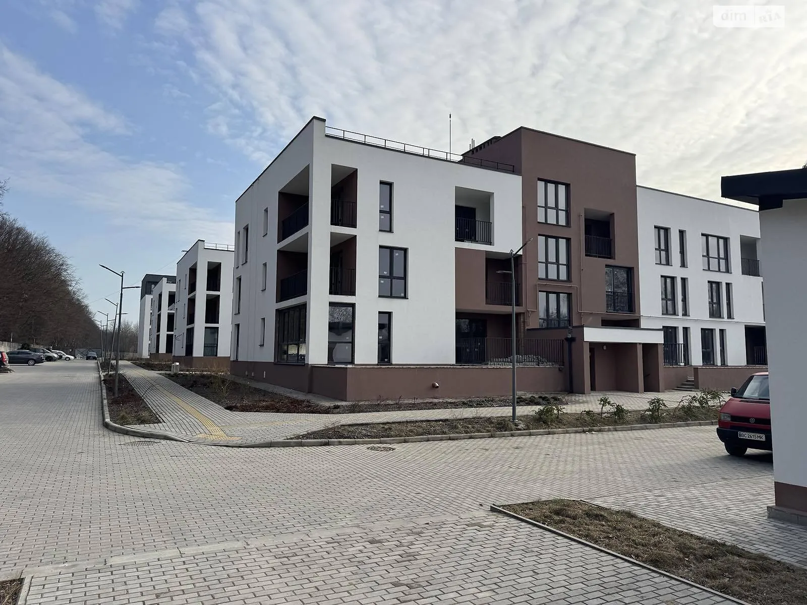Продается 2-комнатная квартира 69.2 кв. м в Горишнем, ул. Героев Украины, 7В - фото 1